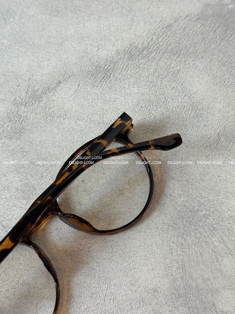 leopard-leopard horn-rimmed glasses