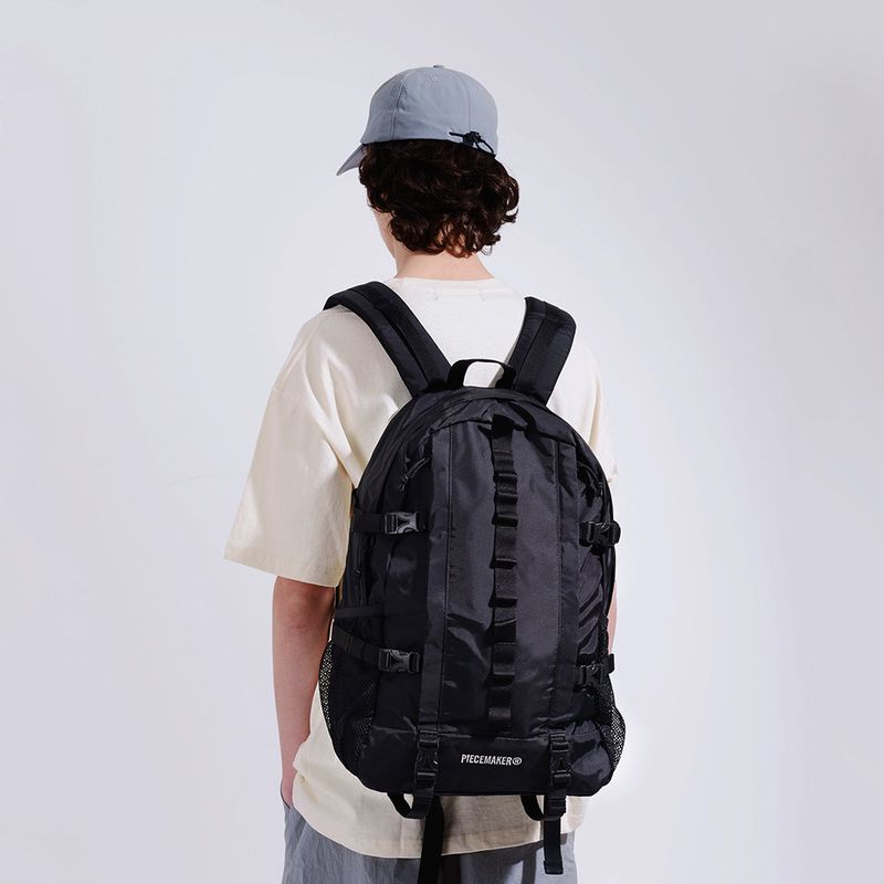 PIECEMAKER(ピースメーカー)の「EQUIPMENT BASIC BACKPACK (BLACK)(Bags)」