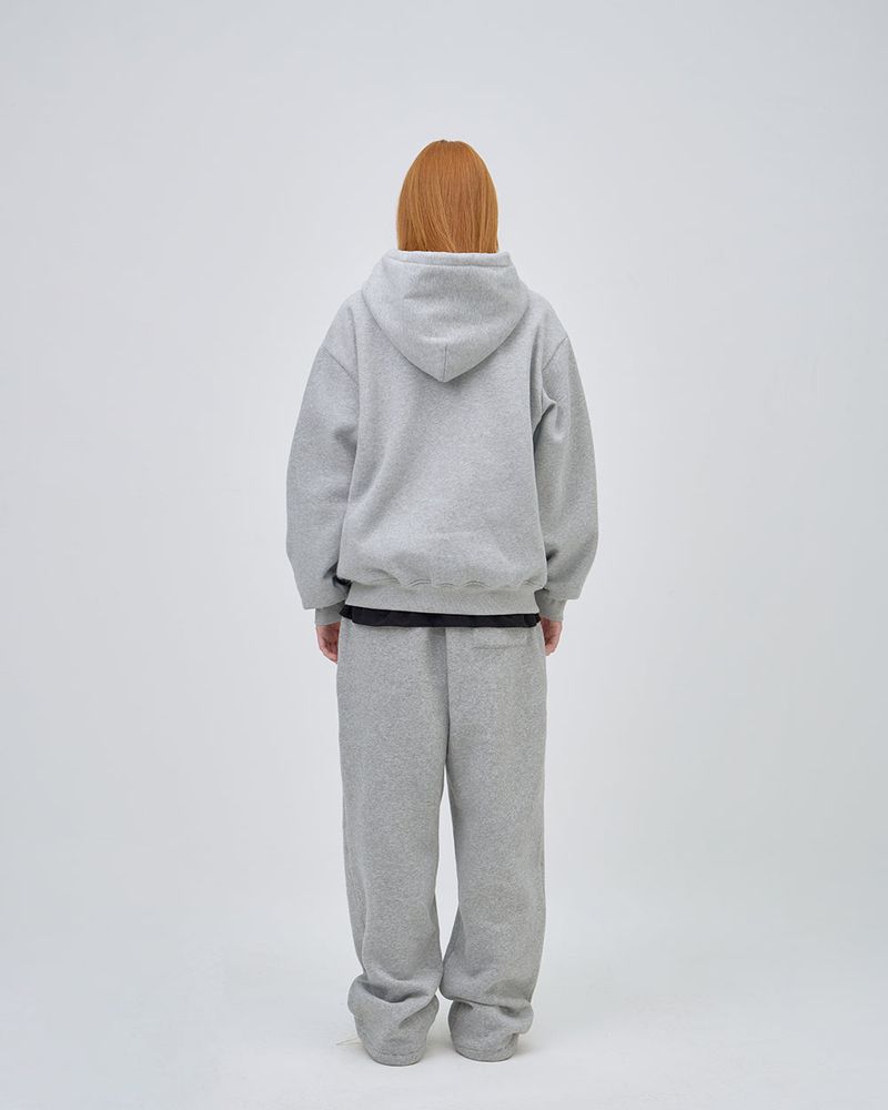 UNDERLINE LOGO SWEAT PANTS - GRAY