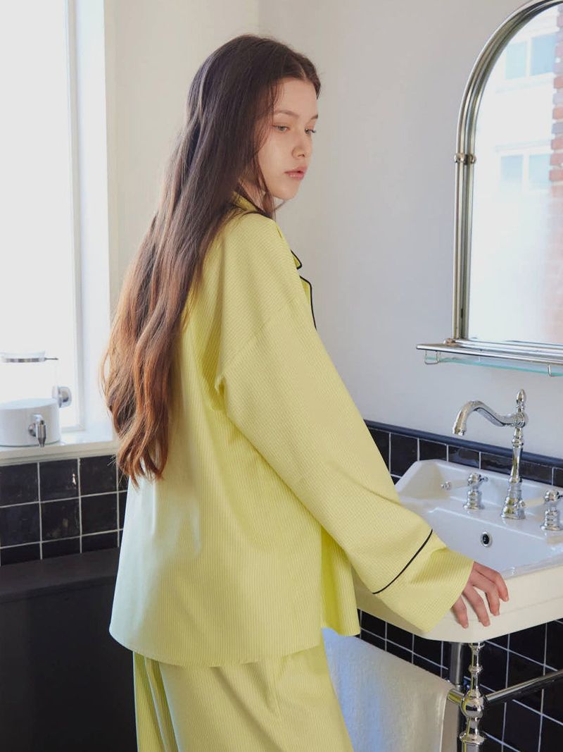 MOIFAIRE(モイフェア)の「(UNI)ALL NIGHT PAJAMA SET / LEMON(Tops)」