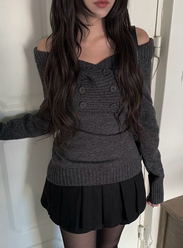Knots Double Button Off-Shoulder Slim Knit