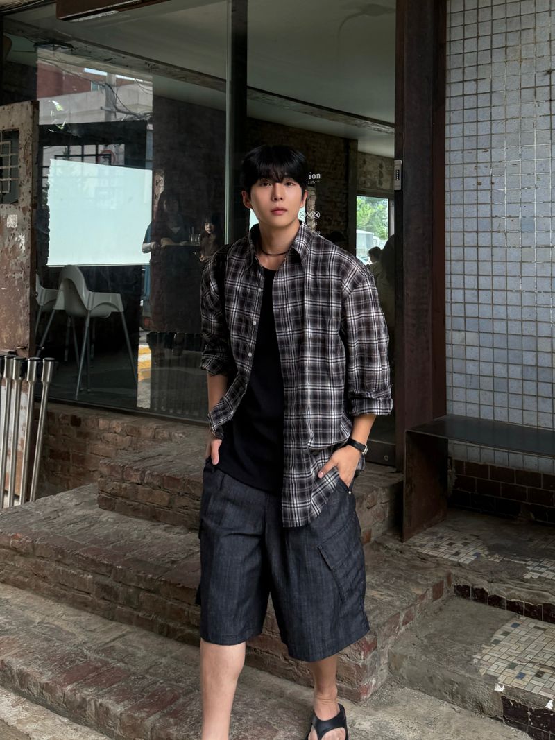 Non-fade diagonal cargo bermuda pants 