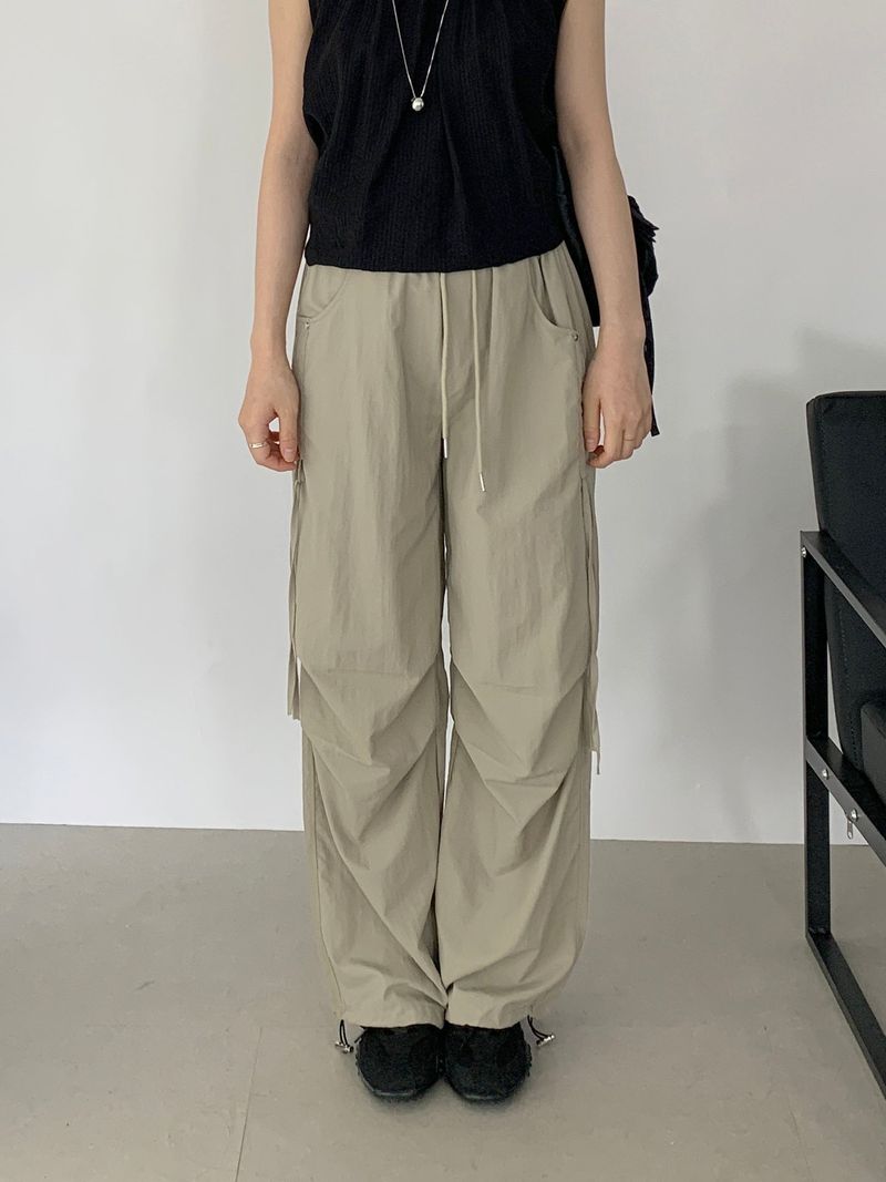 ROIA（ロイア）の「Nest String Banding Cargo Pants（Pants）」