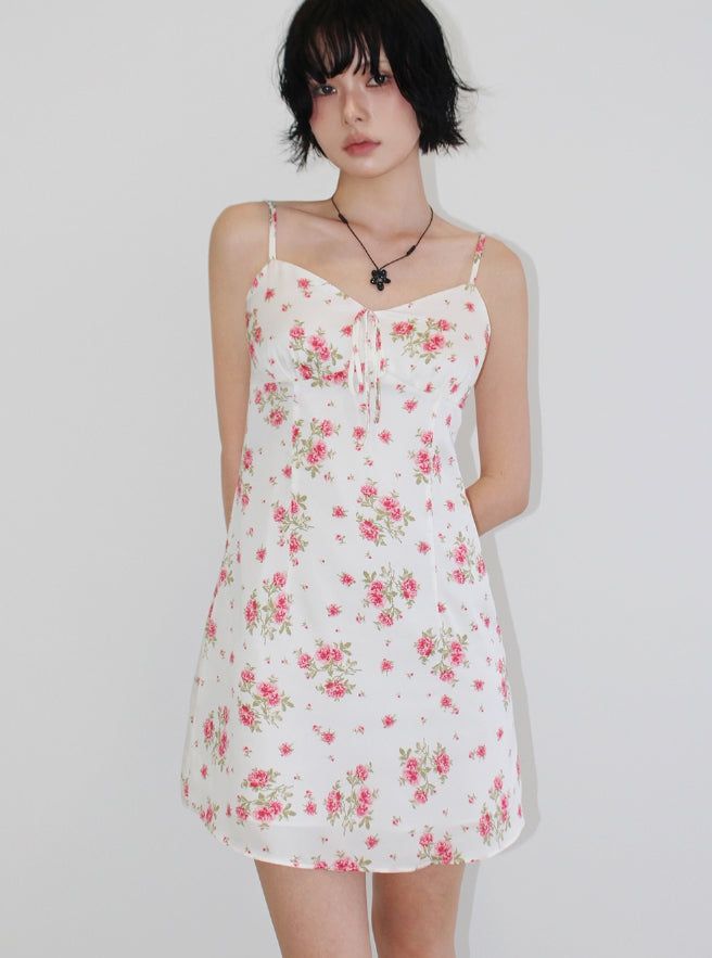 FLORET CORD NECKLACE