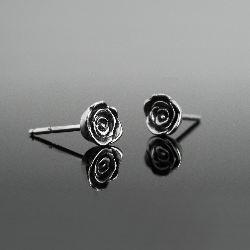 Rose silver stud earring