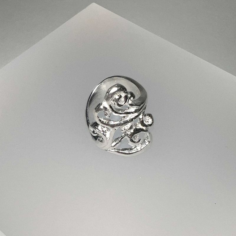 HOLIDAY HEARTS 011 (SILVER)