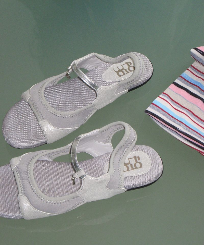 Airy 0055. Neoprene Sandals - 2colors