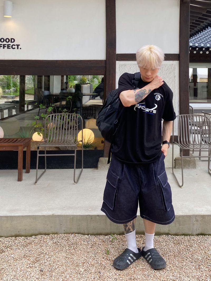 Stitch Bermuda Cargo Denim