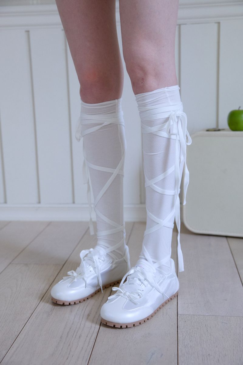 BALLET RIBBON LONG SOCKS