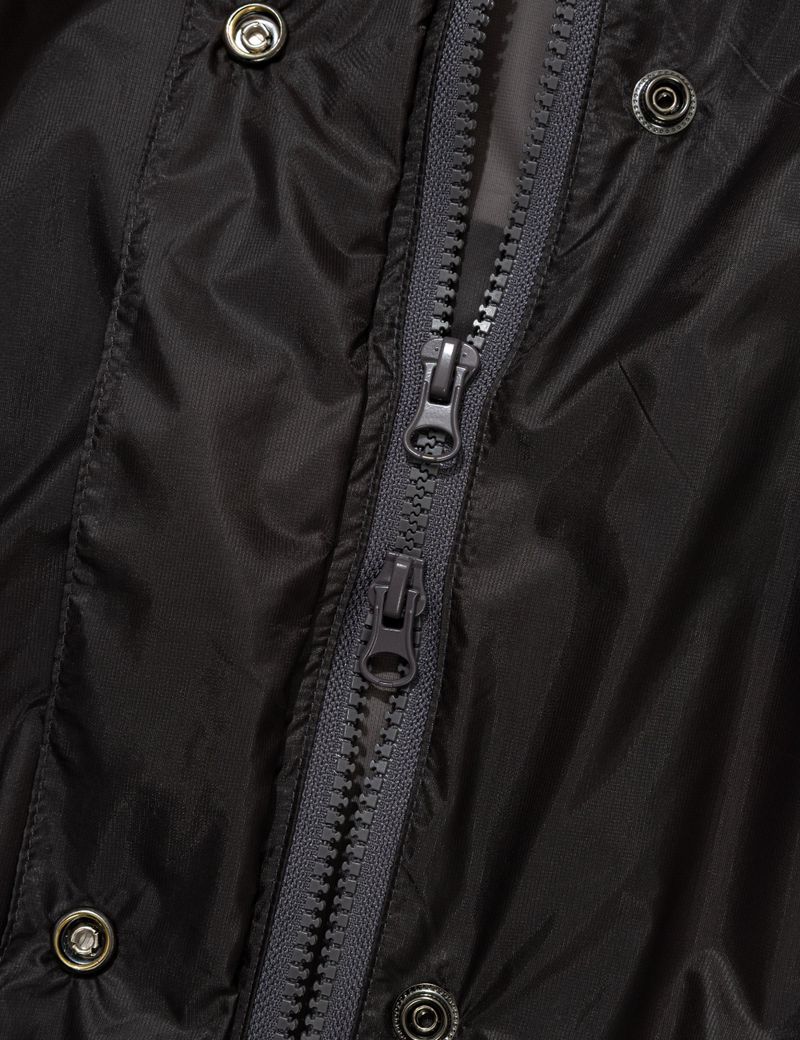 SHINING RUFFLE WINDBREAKER JACKET(BLACK)
