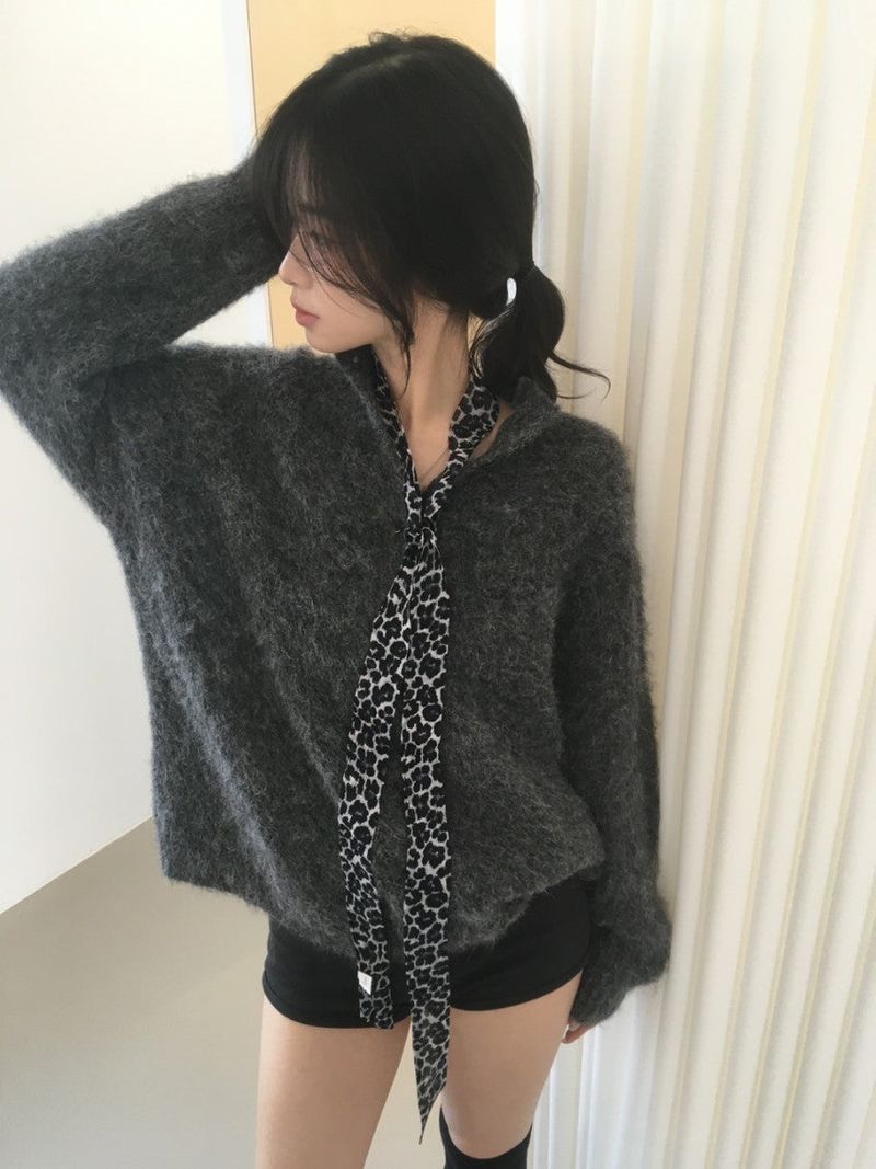 Fluffy henry neck knit