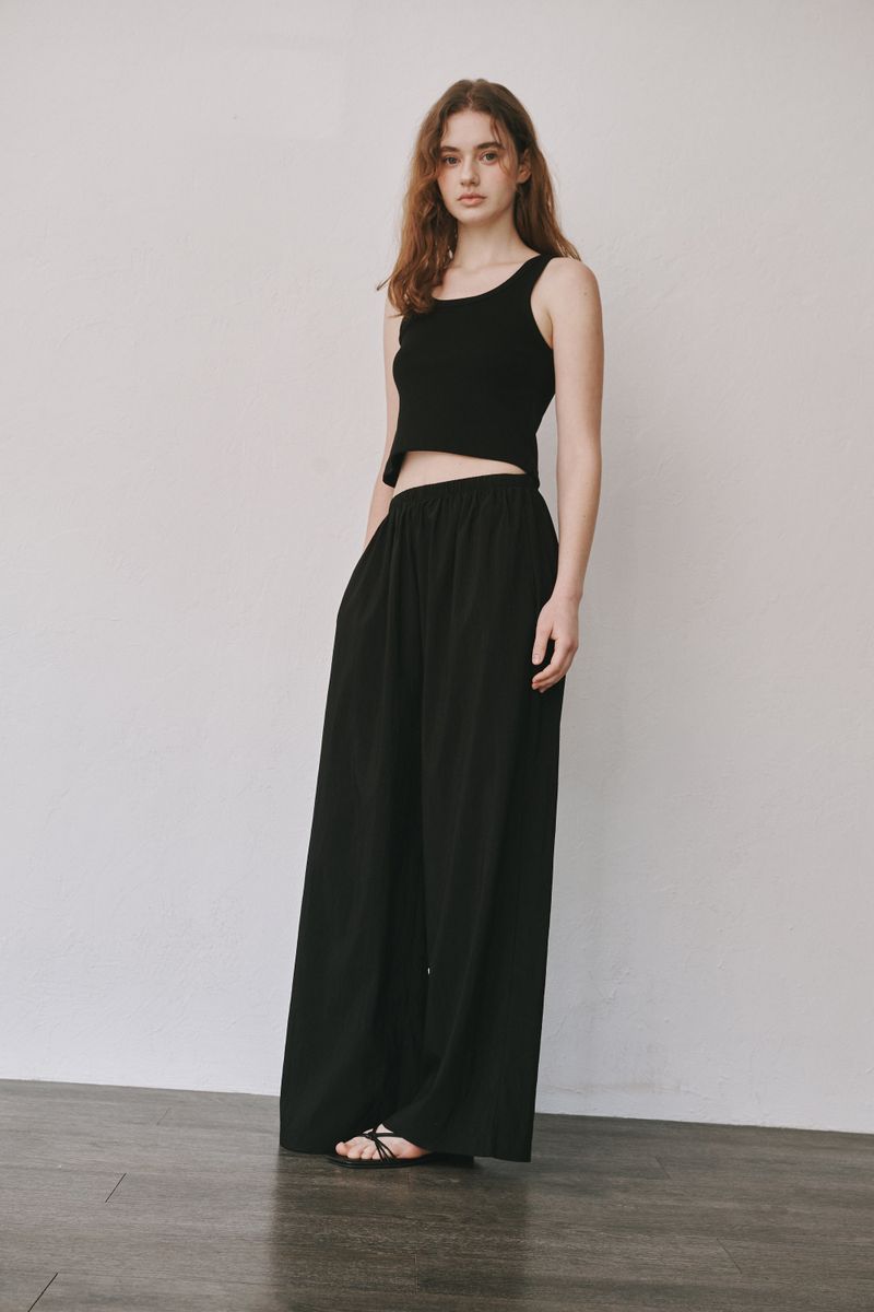 Round sleeveless (Black)