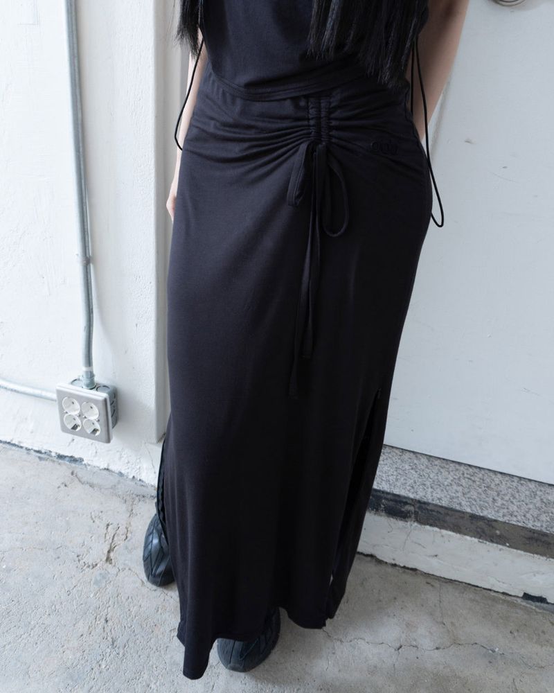 DESERT SHIRRING SLIT SK BLACK