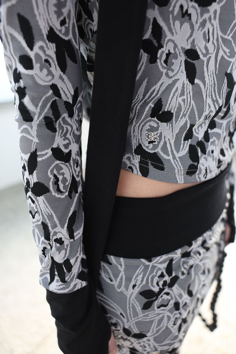 [ID] Floral Jacquard Set-up (Top) (Gray)
