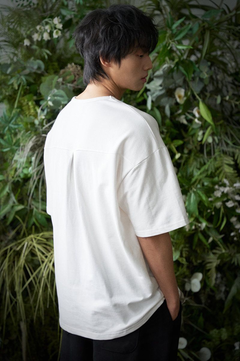 ESSENTIAL PLEAT U-NECK 1/2 TEE (Off-White)