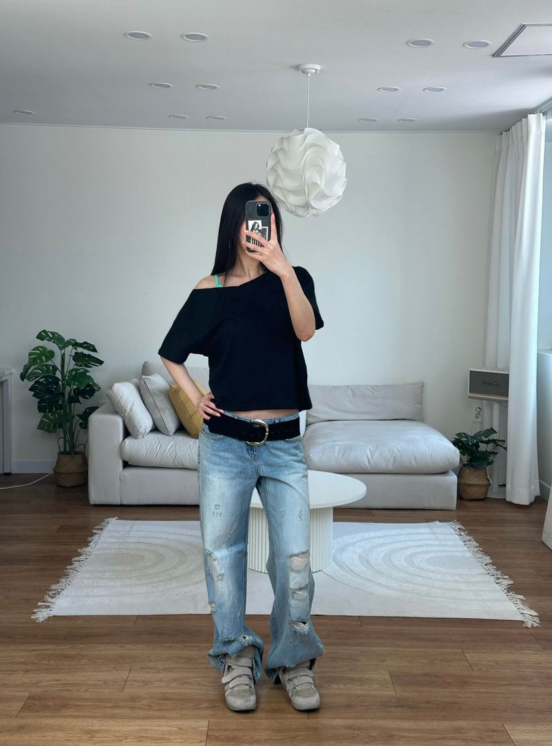 loose v neck tee