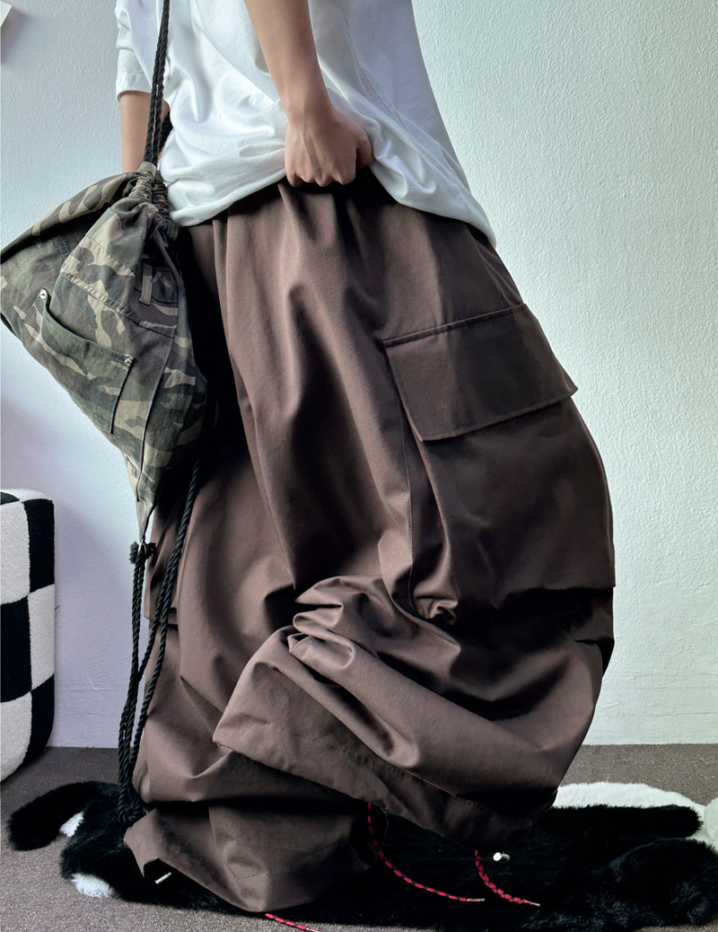 CCORTTI（コルッティ）の「ビッグビッグコットンカーゴバルーンワイドオーバーパンツ🖤🩶🤎 - 3 カラーズ（パンツ）」