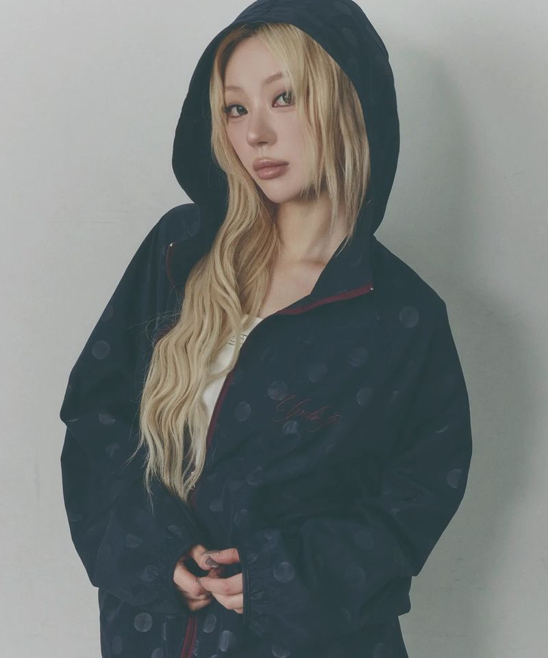 UPDRAFT（アップドラフト）の「ドット アシンメトリック カットアウト ウィンドブレーカー [Navy]（ジャケット/アウター）」
