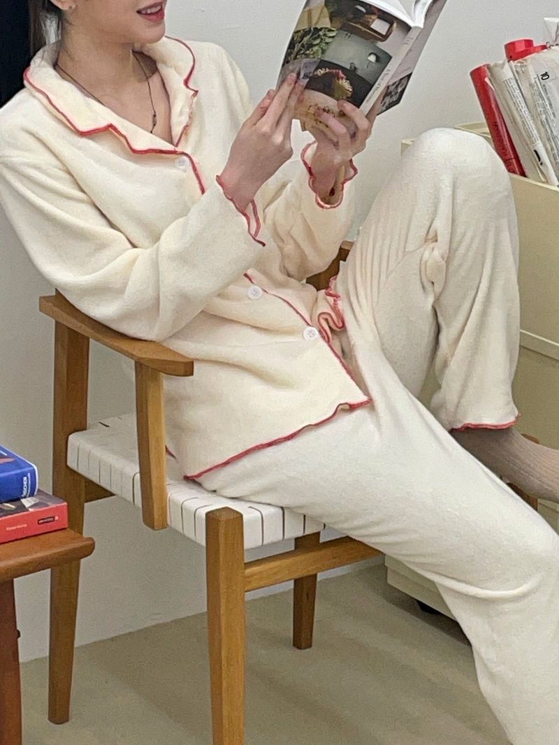 Dial pajamas