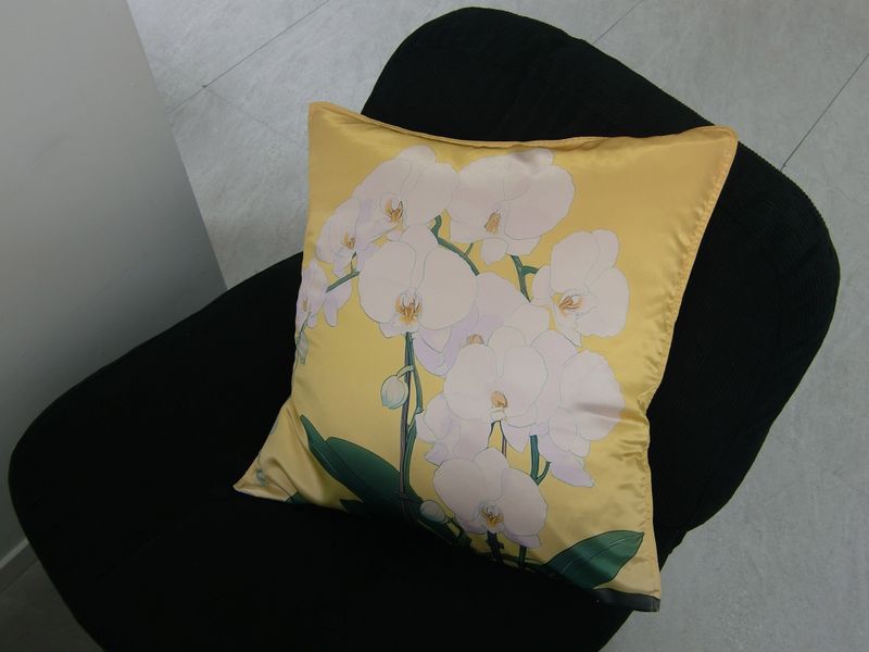 Orchid cushion cover