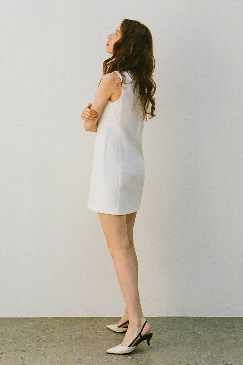 KITTEN SLINGBACK IN WHISPER WHITE&BLACK