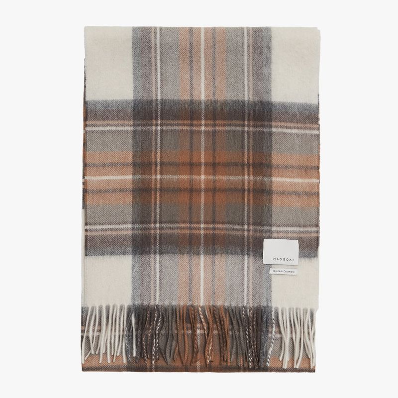 MADGOAT（マッドゴート）の「Cashmere Woven Scarf Tartan Check_Beige,Ivory（Fashion Accessories）」