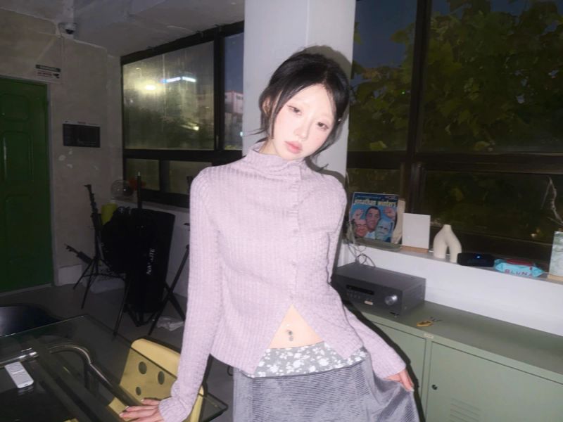 (3color) Slit Cable High-Neck Slim Cardigan