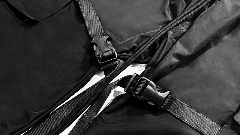 TZ NYLON CARGO - BLACK
