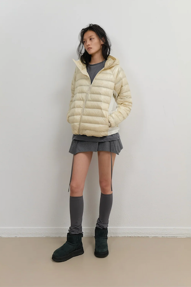 Light Down Hooded Jacket / Light Yellow