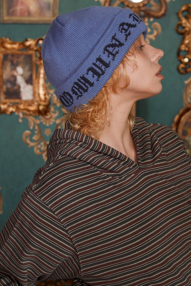 GOTHIC ROOM LOGO BEANIE / BLUE