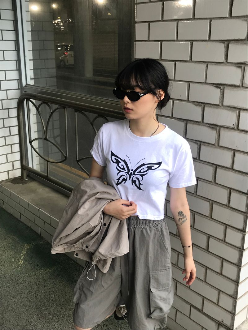 Wings crop T