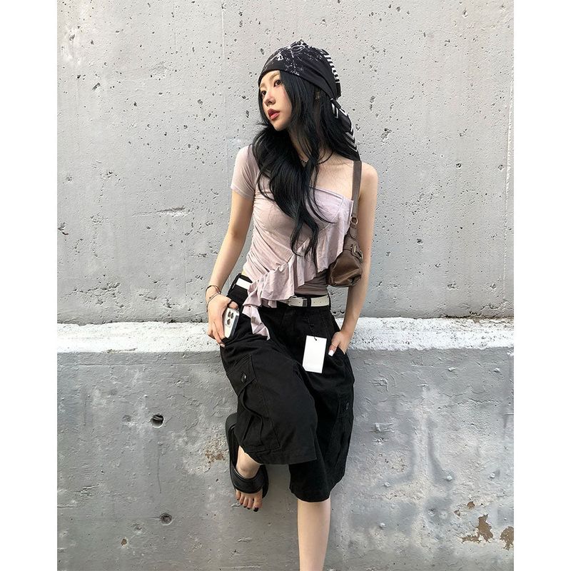 Off Ruffle T