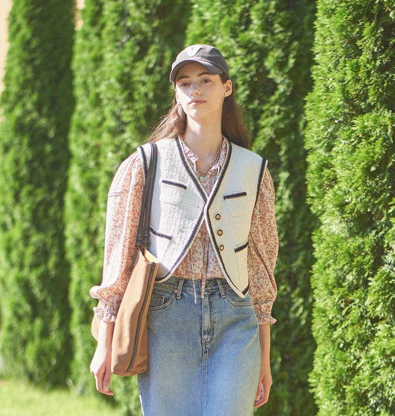 Tweed Quilted Lace Vest (Ivory)