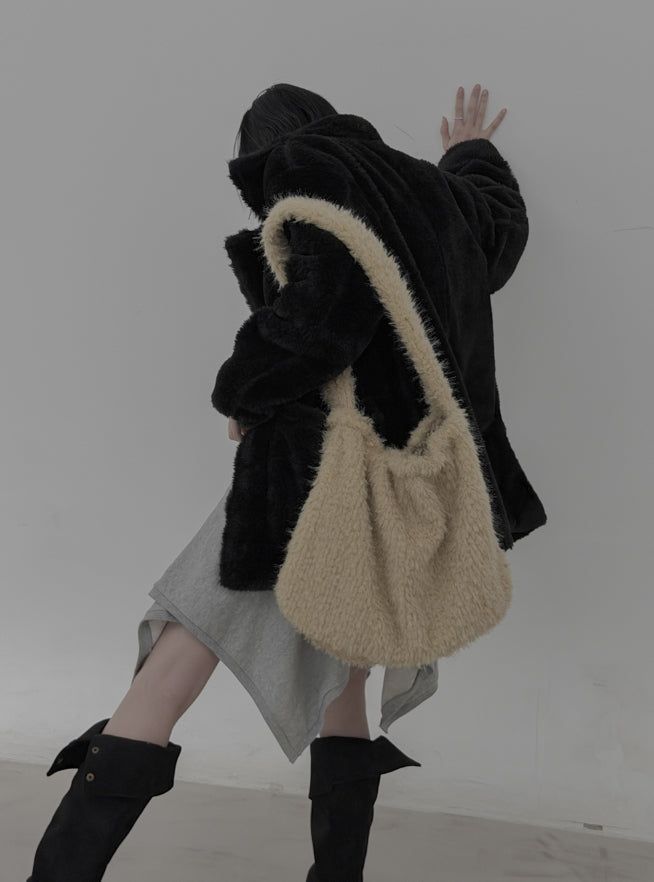 Poodle Wide Fur Shoulder Bag