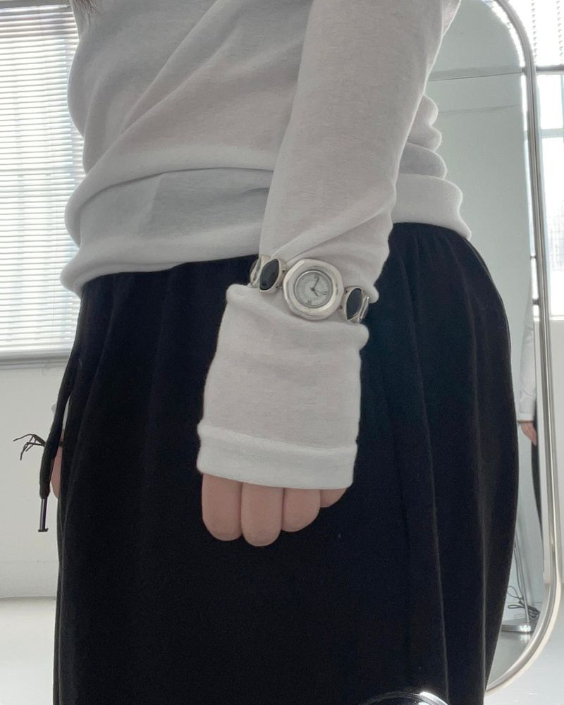 Onyx Bezel Loop Watch