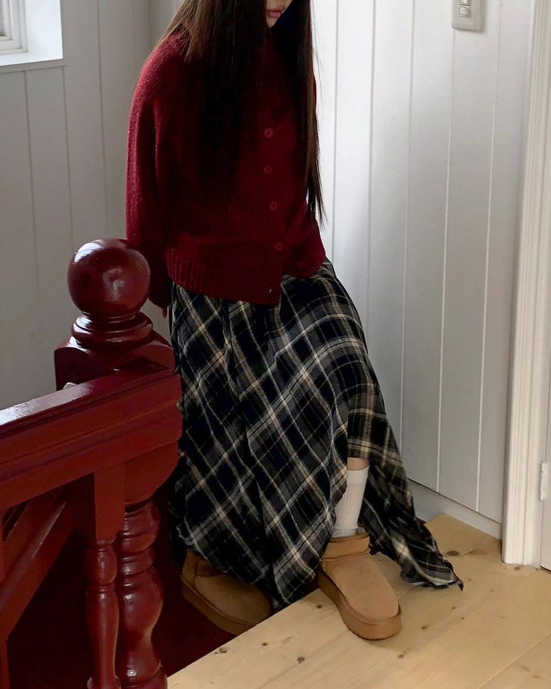 WONDER WONDER（ワンダーワンダー）の「Looping Wool Asymmetric Long Check Layered Skirt（Skirts）」