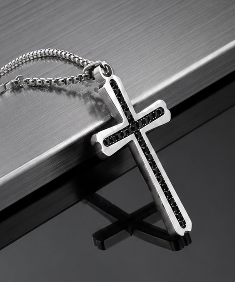 noirvy（ノイルビー）の「NN-105 ブラックストーン クロス ネックレス（アクセサリー）」