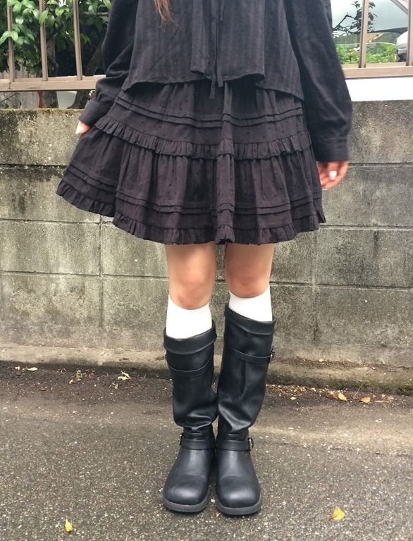 anyonemore（エニーワンモアー）の「Ael Punching Lace Frill Mini Skirt（Skirts）」