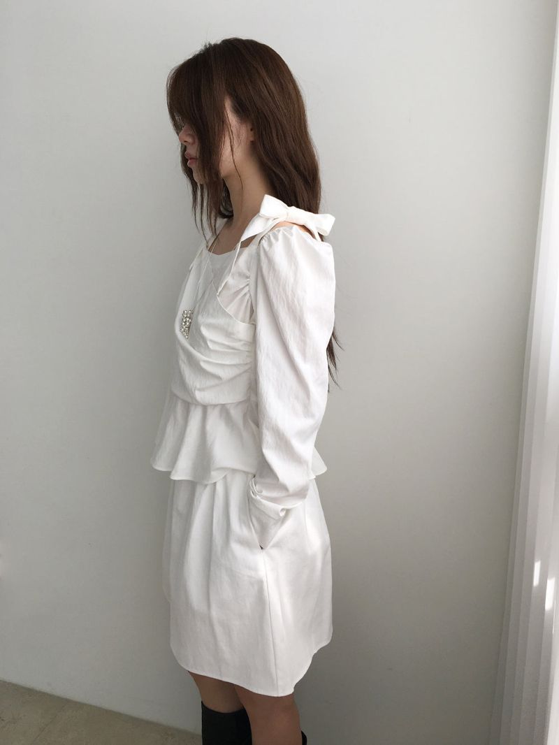 Ribbon wrap blouse