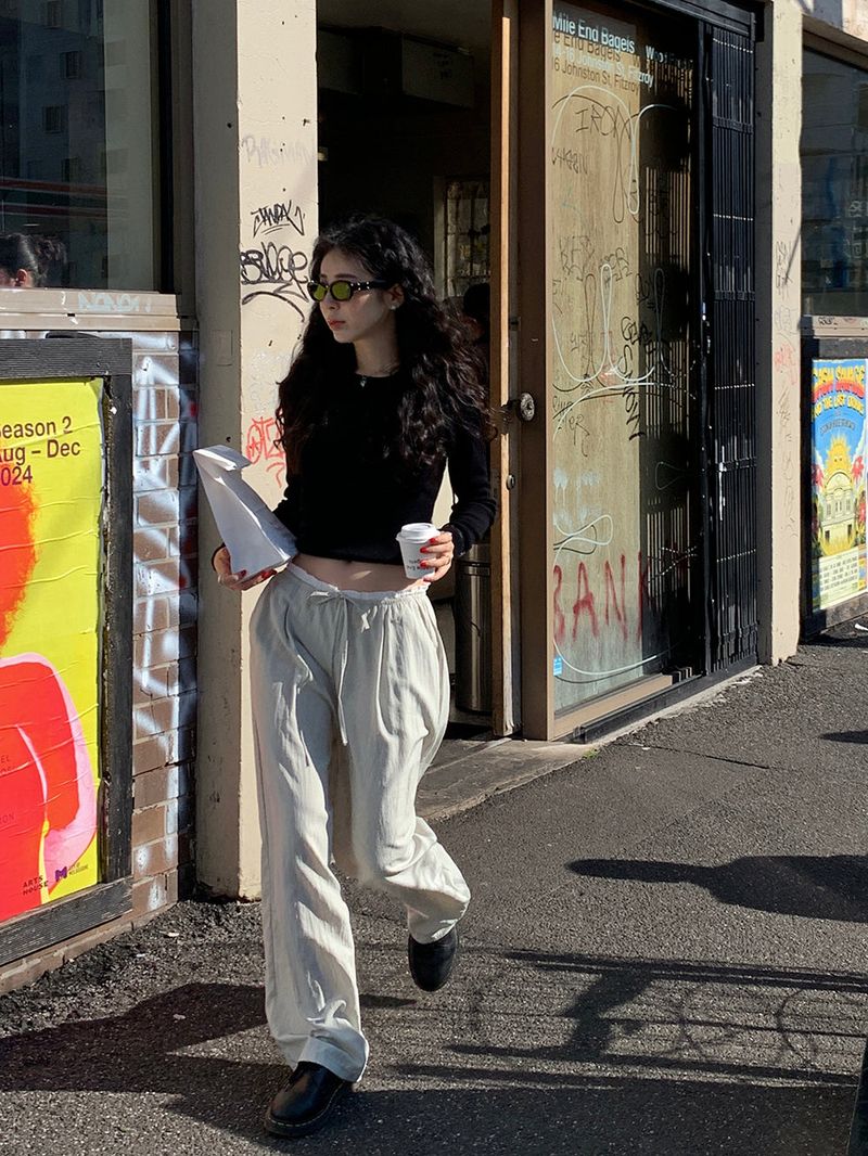 TRENDY APPAREL（トレンディー アパレル）の「[MADE] BORRETT SHIRRING STRAP PANTS（Pants）」