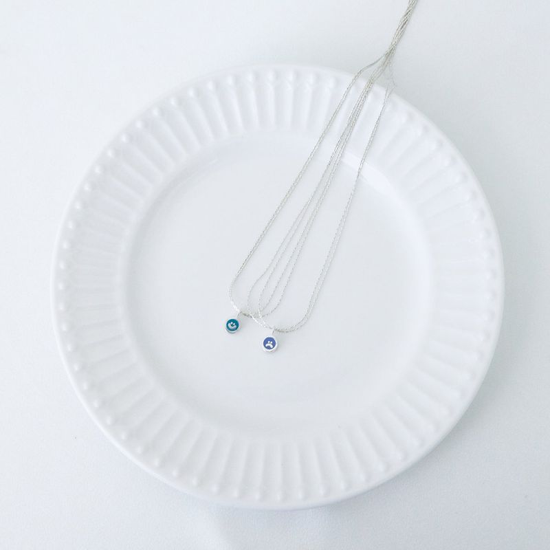 show your face necklace