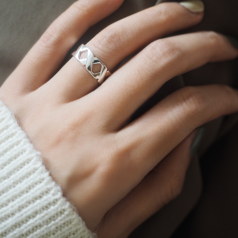 Venus Ring