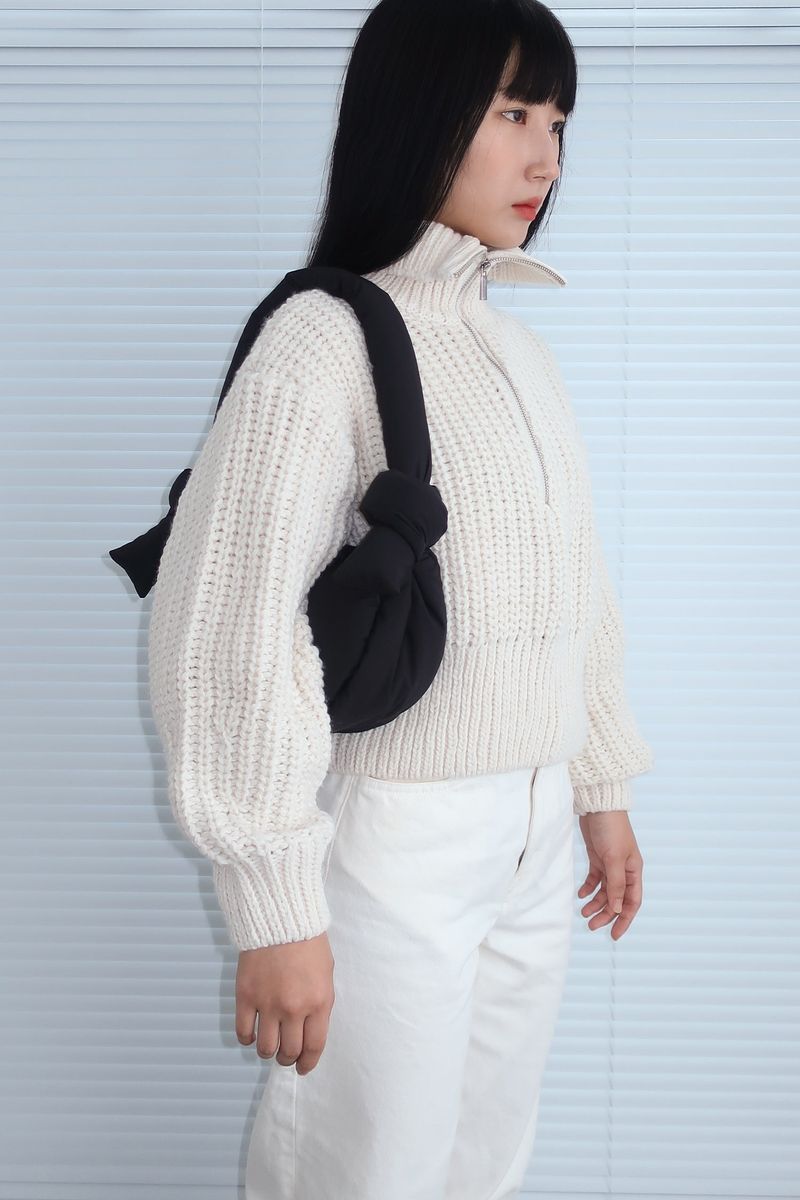PILLOW BAG BLACK