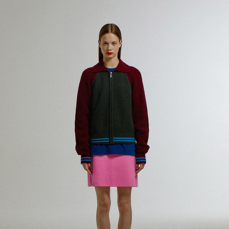 JE NE SAIS QUOI ENSEMBLE（ジュヌセクワアンサンブル）の「TROPICAL ZIP-UP LONG CARDIGAN_CHARCOAL（）」