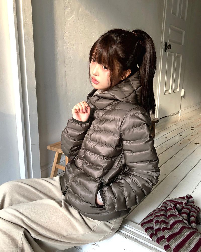 Kora Nylon two-way Hooded Zip-up Lightweight Padding