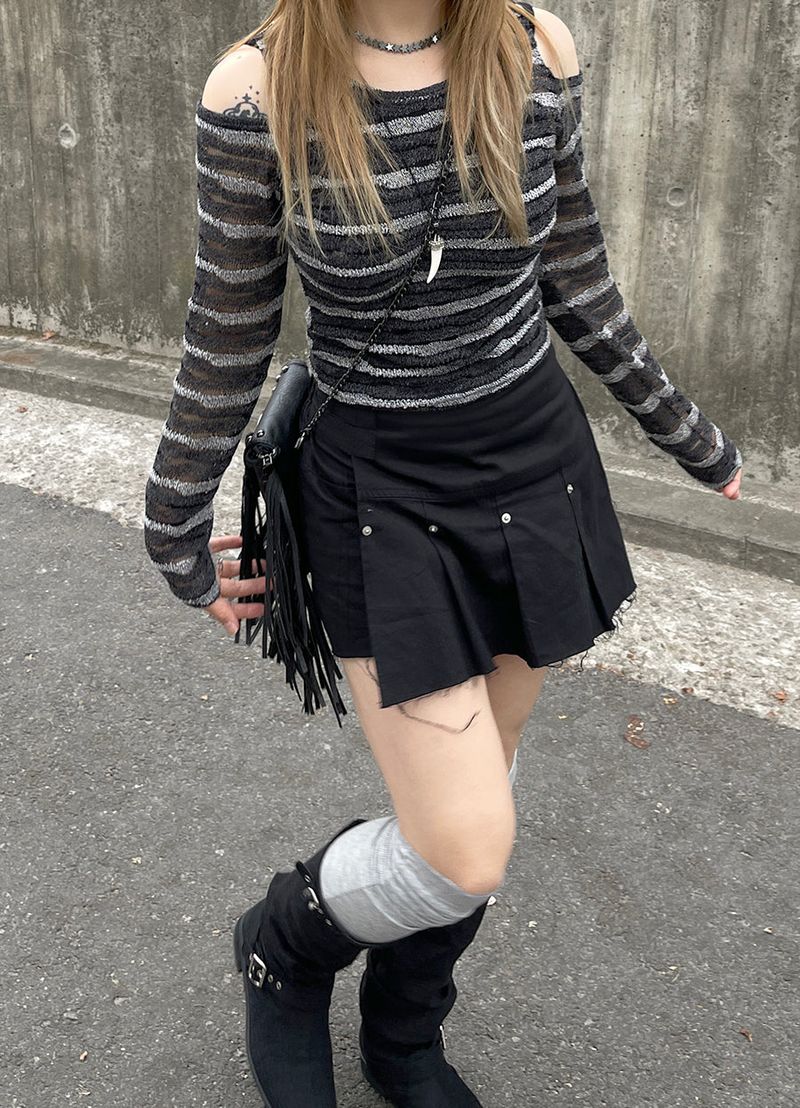 Ethnic Shoulder Slit Stripe Tee