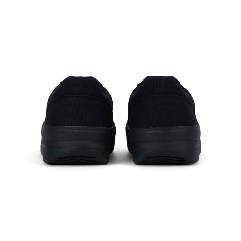 MUMMUM C.V ALL BLACK