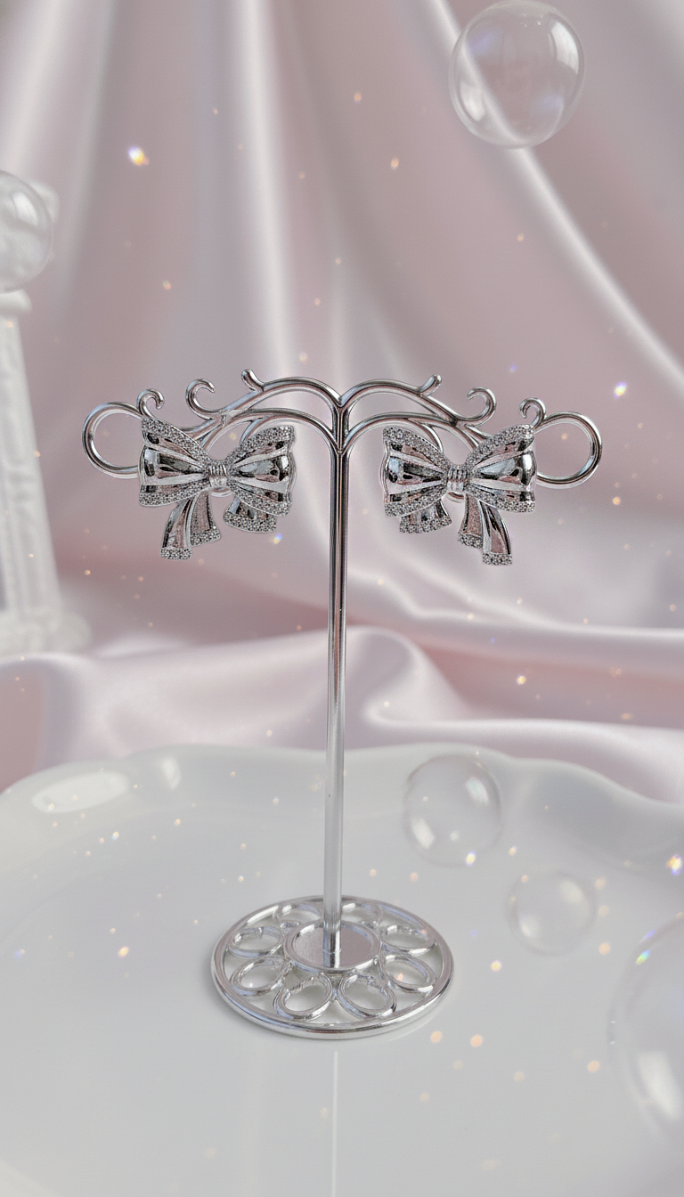 [ILLIT Wonhee Piercing] Puffy Ribbon Piercing - Silver Color