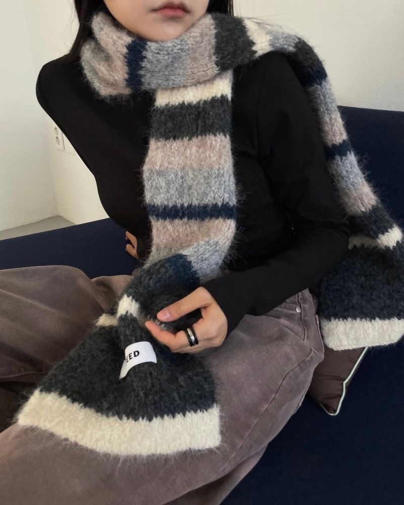 Ben Away(ベンアウェイ)の「Phyton Mohair Wool Stripe Muffler 4C(Fashion Accessories)」