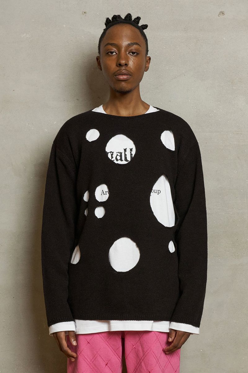 HOLE ROUND KNIT
